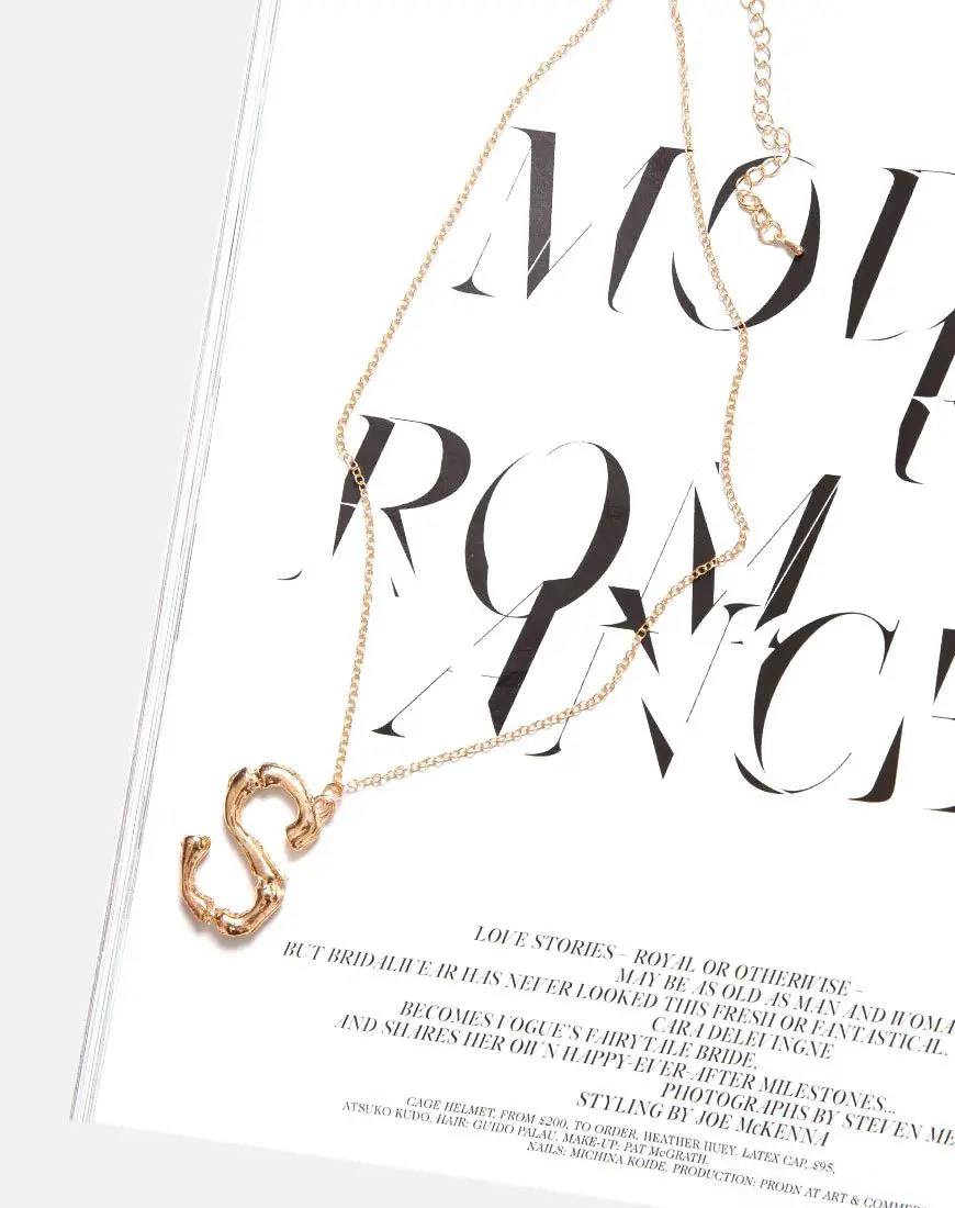 Necklace In Gold Letter S 1